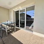 Sunny 2-room Apartment, Terrace, Garden