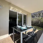 Sunny 2-room Apartment, Terrace, Garden 안시