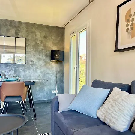 Sunny 2-room Apartment, Terrace, Garden Daire Annecy