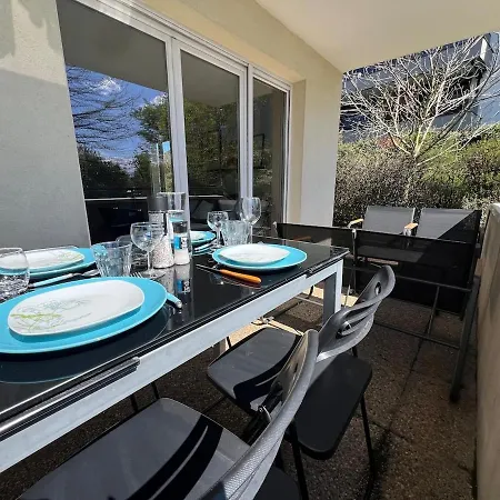 Sunny 2-room Apartment, Terrace, Garden *