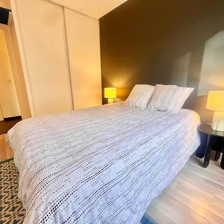 Sunny 2-room Apartment, Terrace, Garden