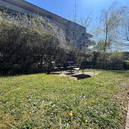 Sunny 2-room Apartment, Terrace, Garden Lejlighed *