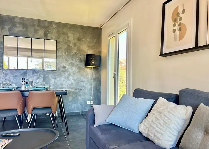 Sunny 2-room Apartment, Terrace, Garden Daire Annecy