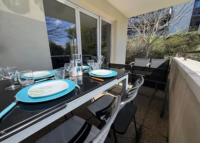 Sunny 2-room Apartment, Terrace, Garden *