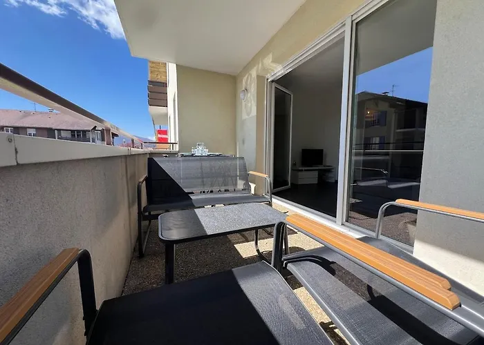 Sunny 2-room Apartment, Terrace, Garden